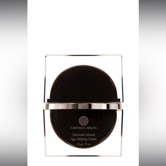 Forever Flawless Black Diamond Infused Cream - Picture 1 of 5
